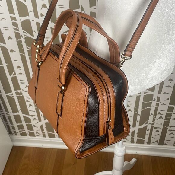 Barr & Barr Leather 2-Tone Crossbody Bag - Picture 1 of 10